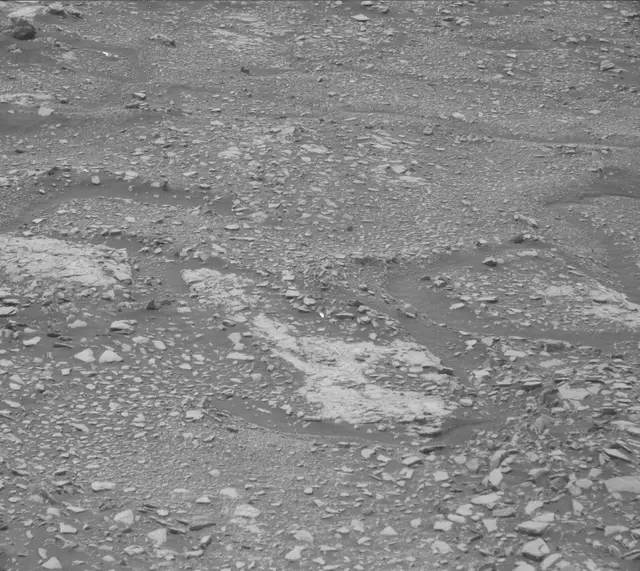 Sol 2433: Mast Camera (Mastcam)