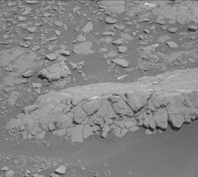 Sol 2434: Mast Camera (Mastcam)