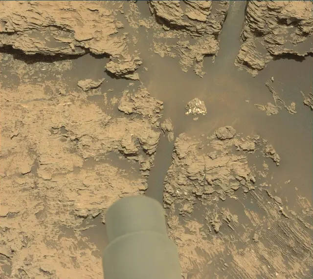 Sol 2439: Mast Camera (Mastcam)