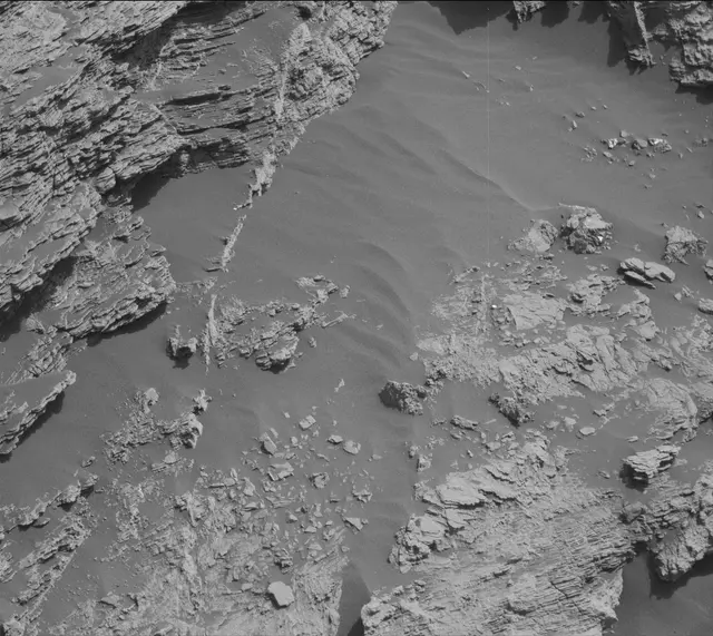 Sol 2440: Mast Camera (Mastcam)