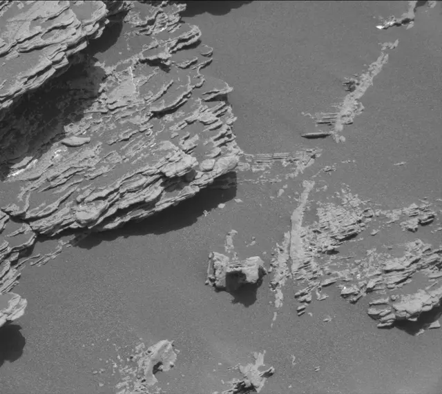 Sol 2441: Mast Camera (Mastcam)