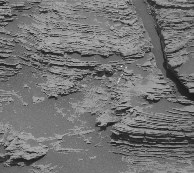 Sol 2441: Mast Camera (Mastcam)