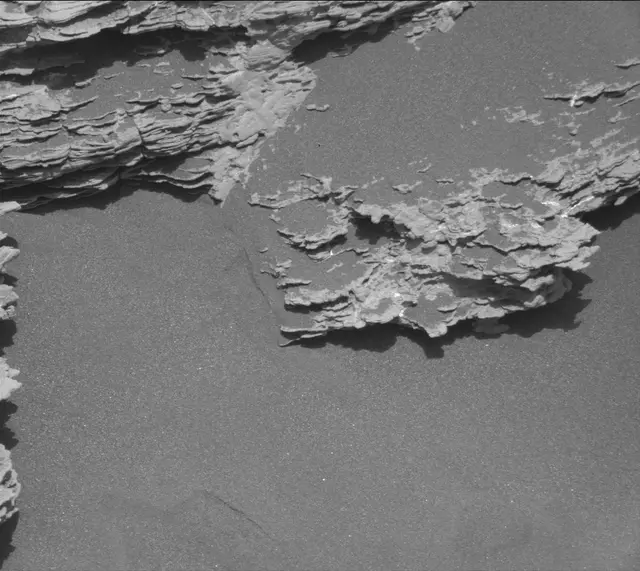Sol 2441: Mast Camera (Mastcam)