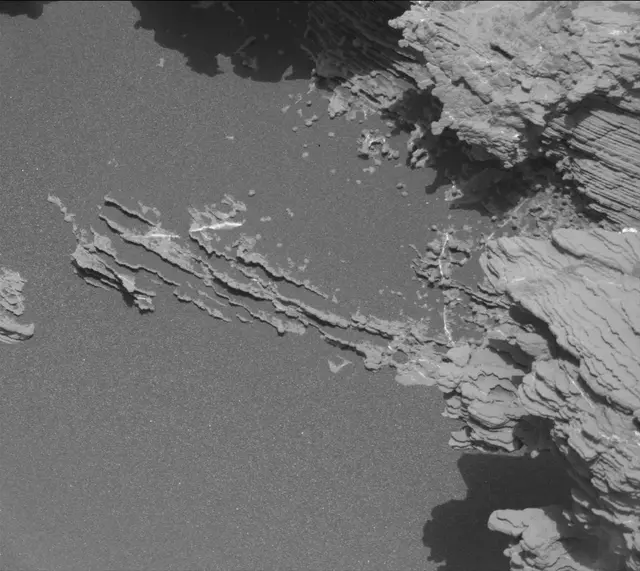 Sol 2441: Mast Camera (Mastcam)