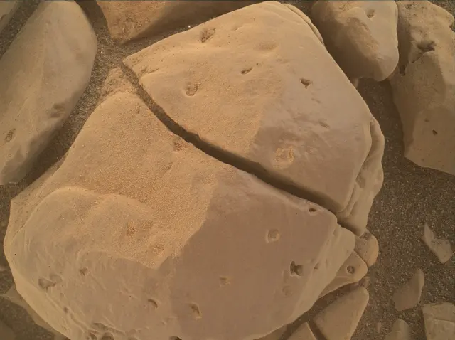 Sol 2442: Mars Hand Lens Imager (MAHLI)