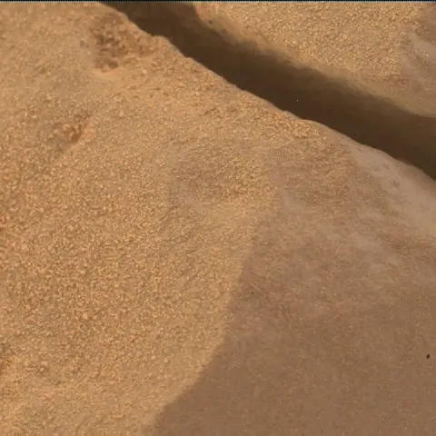 Sol 2442: Mars Hand Lens Imager (MAHLI)