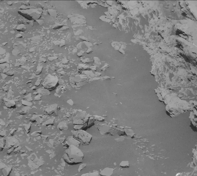 Sol 2443: Mast Camera (Mastcam)