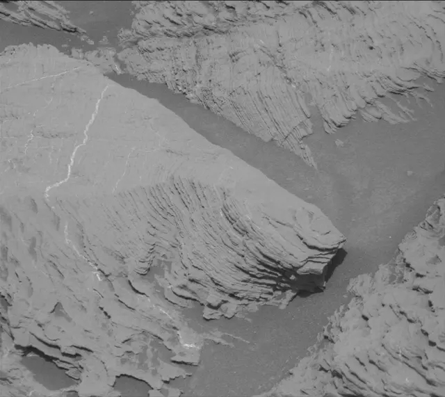 Sol 2443: Mast Camera (Mastcam)