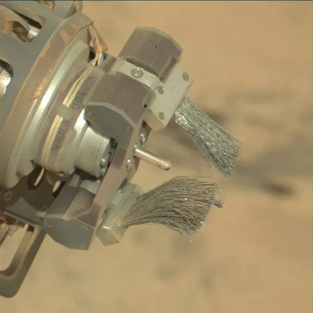 Sol 2443: Mast Camera (Mastcam)