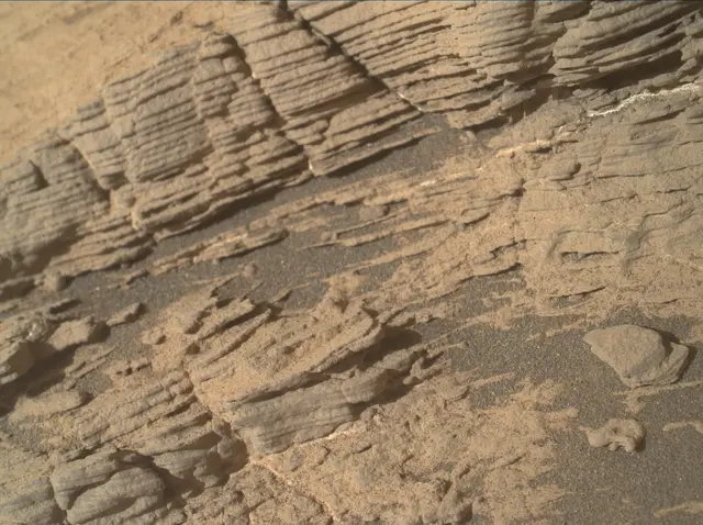 Sol 2444: Mars Hand Lens Imager (MAHLI)