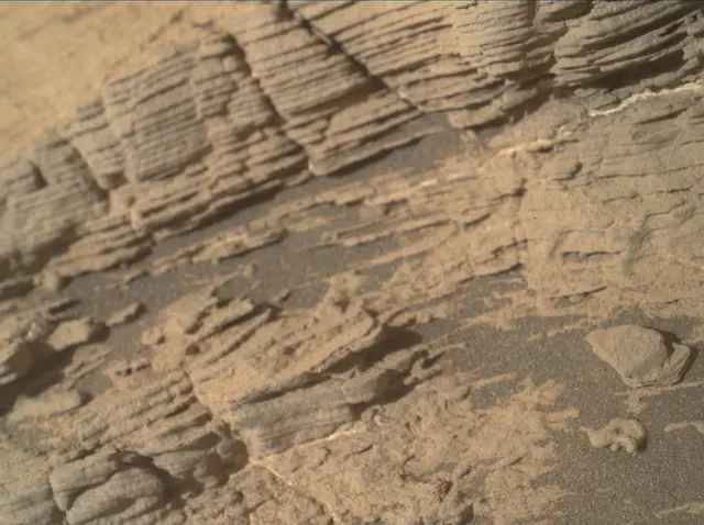 Sol 2444: Mars Hand Lens Imager (MAHLI)