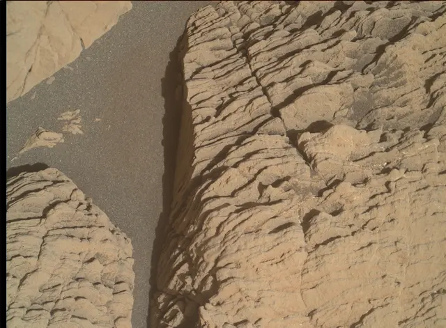 Sol 2444: Mars Hand Lens Imager (MAHLI)