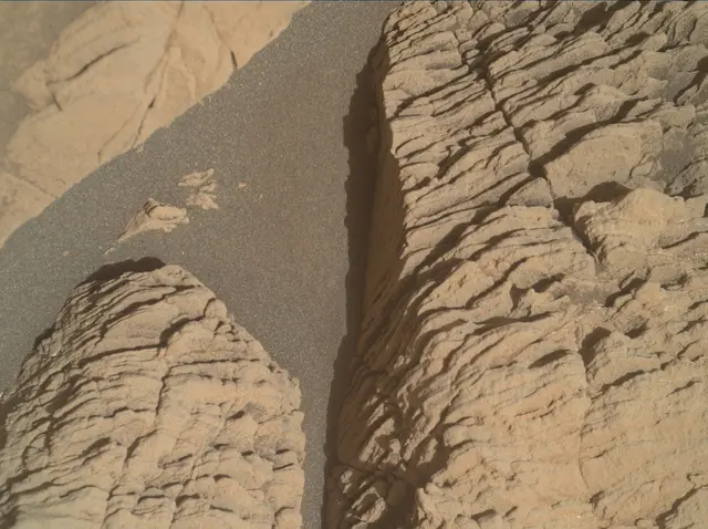 Sol 2444: Mars Hand Lens Imager (MAHLI)