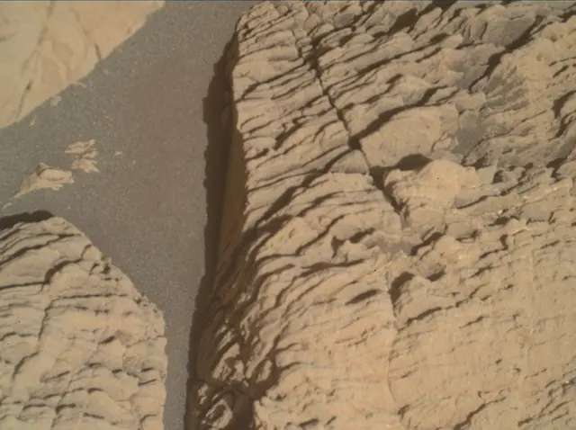 Sol 2444: Mars Hand Lens Imager (MAHLI)
