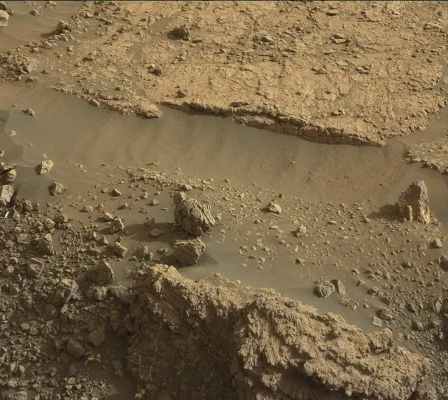 Sol 2449: Mast Camera (Mastcam)