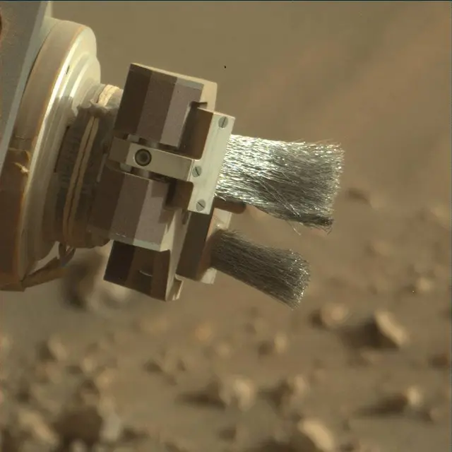 Sol 2450: Mast Camera (Mastcam)