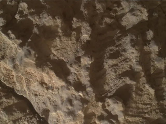 Sol 2450: Mars Hand Lens Imager (MAHLI)