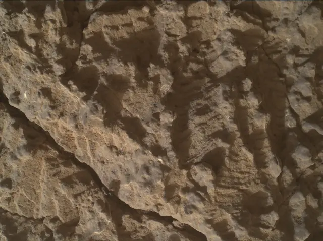 Sol 2450: Mars Hand Lens Imager (MAHLI)