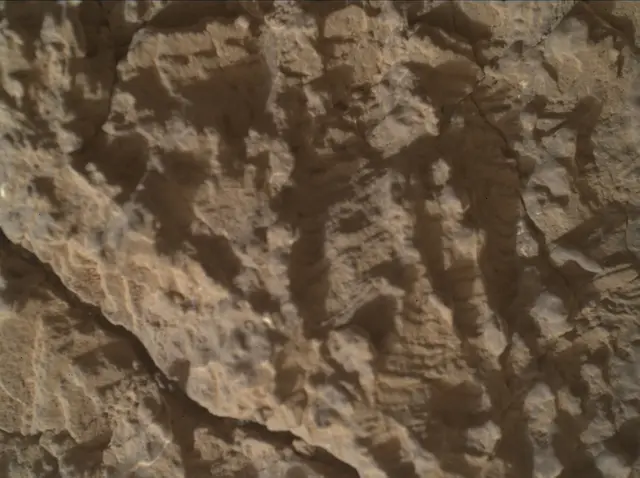 Sol 2450: Mars Hand Lens Imager (MAHLI)