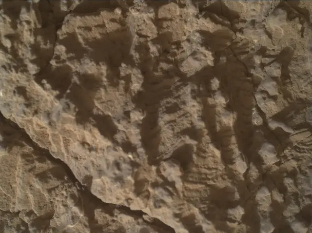 Sol 2450: Mars Hand Lens Imager (MAHLI)