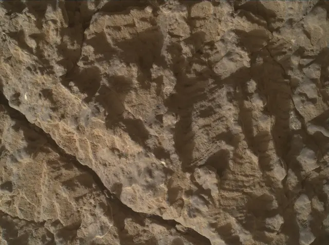 Sol 2451: Mars Hand Lens Imager (MAHLI)