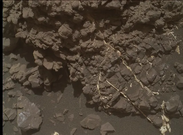 Sol 2452: Mars Hand Lens Imager (MAHLI)