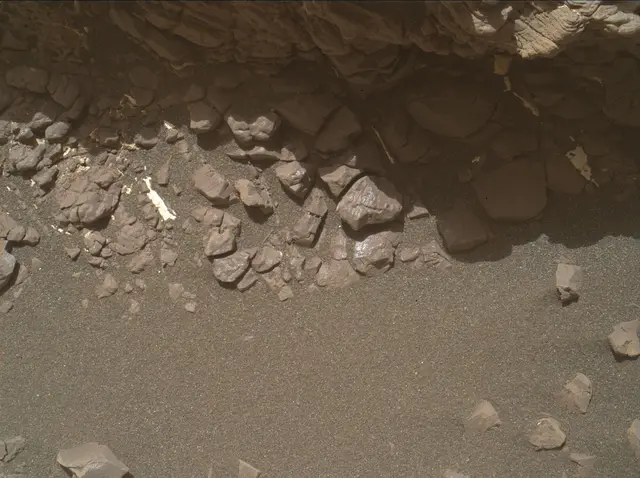 Sol 2453: Mars Hand Lens Imager (MAHLI)