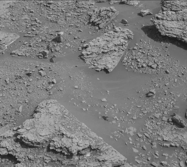 Sol 2454: Mast Camera (Mastcam)