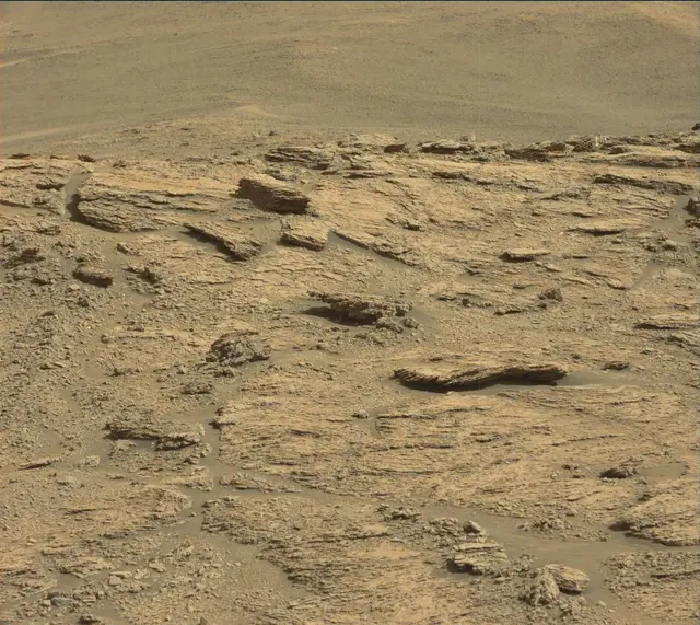 Sol 2454: Mast Camera (Mastcam)