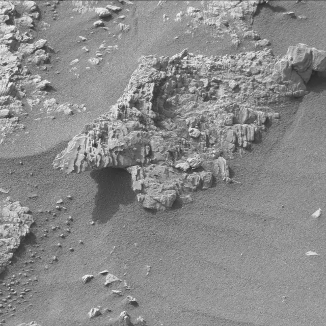 Sol 2454: Mast Camera (Mastcam)