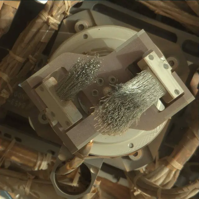 Sol 2458: Mast Camera (Mastcam)