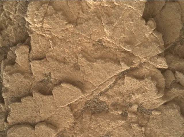 Sol 2458: Mars Hand Lens Imager (MAHLI)