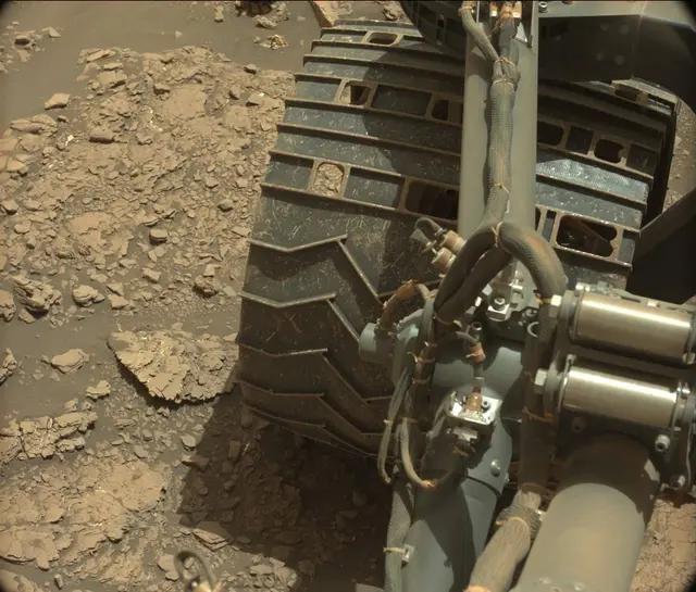 Sol 2459: Mast Camera (Mastcam)