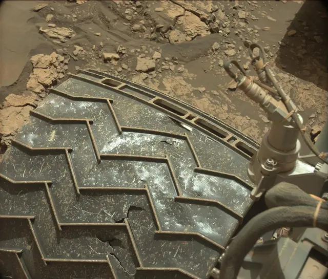 Sol 2459: Mast Camera (Mastcam)