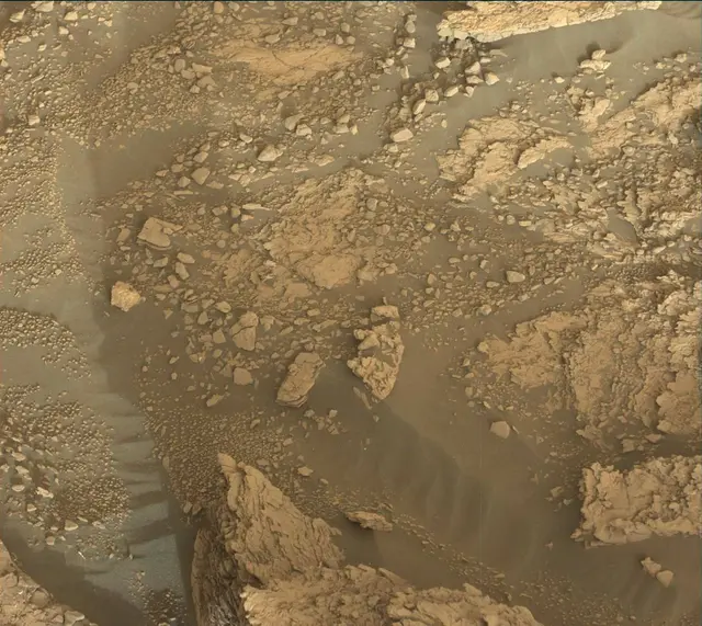 Sol 2459: Mast Camera (Mastcam)