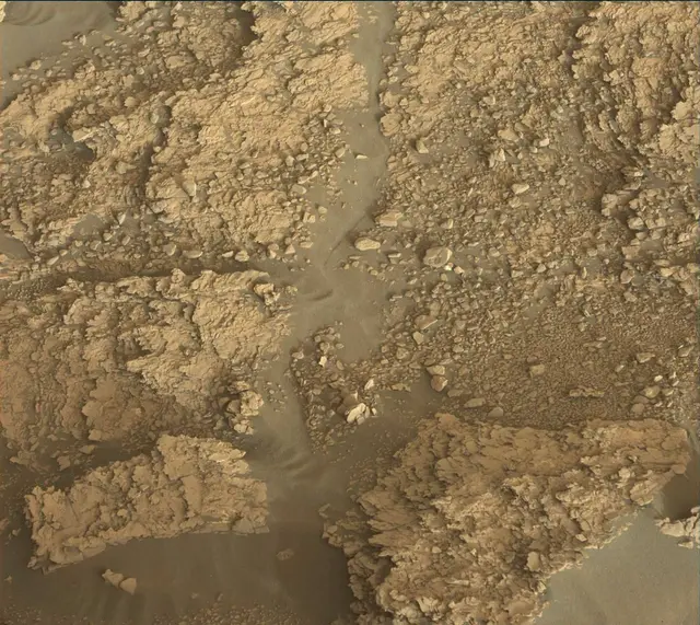 Sol 2459: Mast Camera (Mastcam)