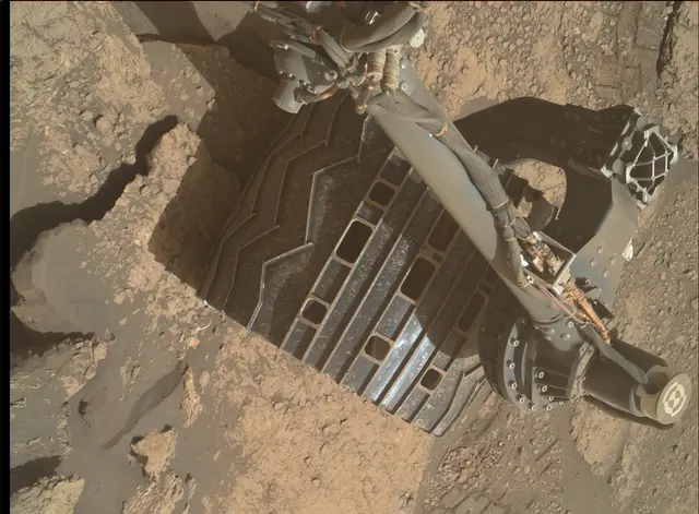 Sol 2459: Mars Hand Lens Imager (MAHLI)