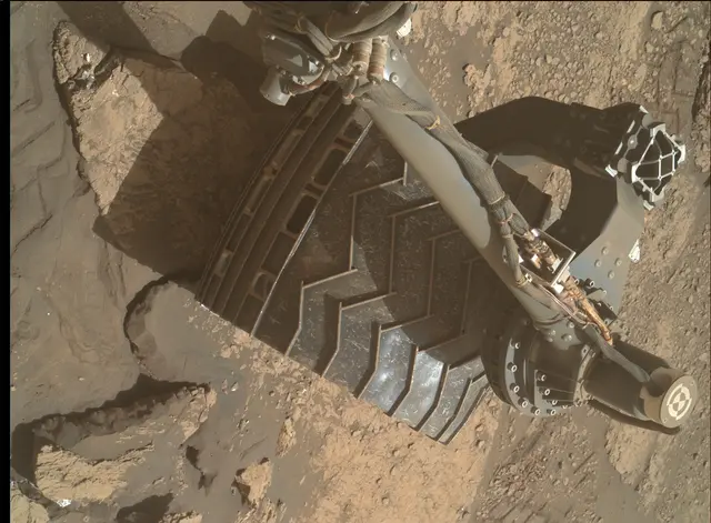 Sol 2459: Mars Hand Lens Imager (MAHLI)