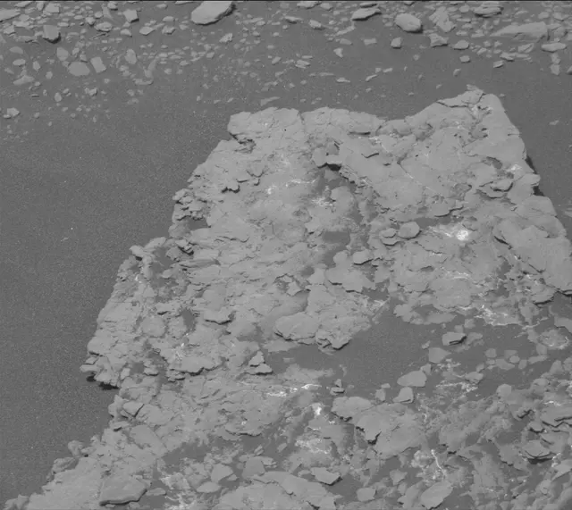 Sol 2461: Mast Camera (Mastcam)