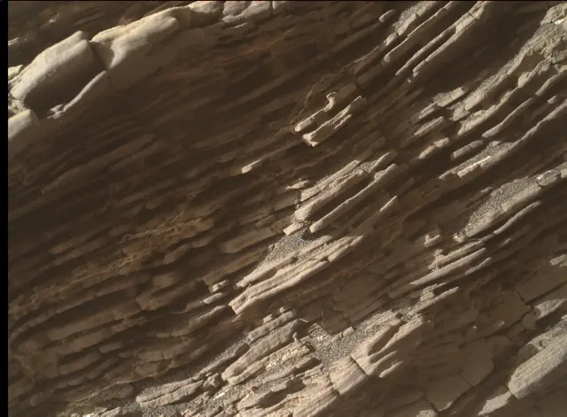 Sol 2462: Mars Hand Lens Imager (MAHLI)