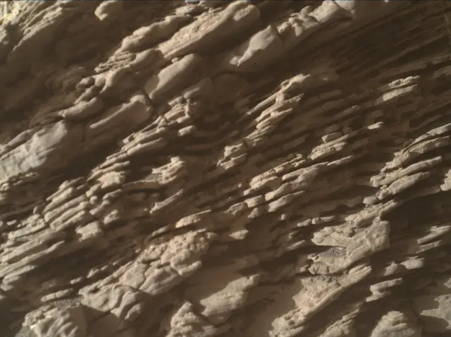 Sol 2462: Mars Hand Lens Imager (MAHLI)
