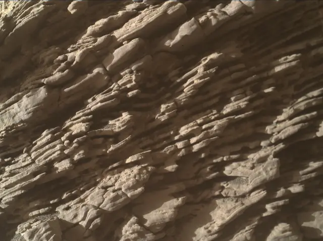 Sol 2462: Mars Hand Lens Imager (MAHLI)