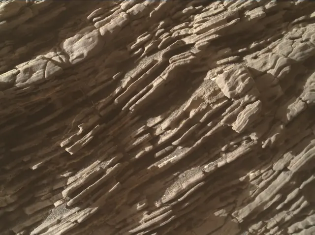 Sol 2462: Mars Hand Lens Imager (MAHLI)
