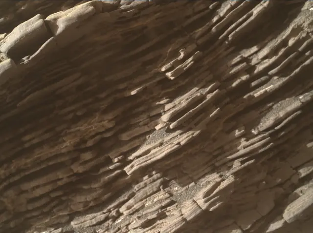 Sol 2462: Mars Hand Lens Imager (MAHLI)