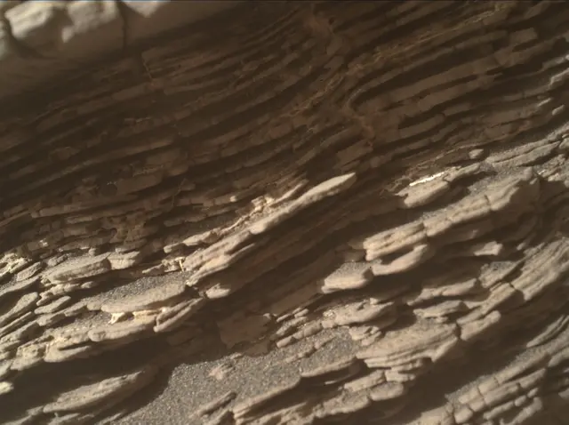 Sol 2462: Mars Hand Lens Imager (MAHLI)