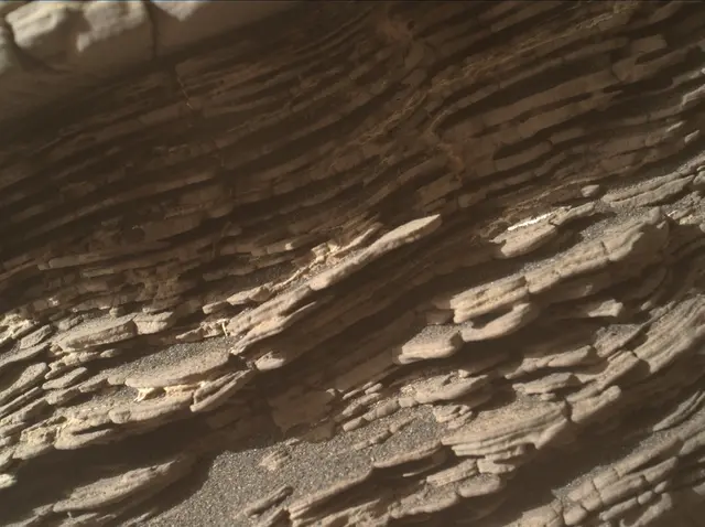 Sol 2462: Mars Hand Lens Imager (MAHLI)