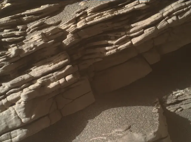 Sol 2462: Mars Hand Lens Imager (MAHLI)