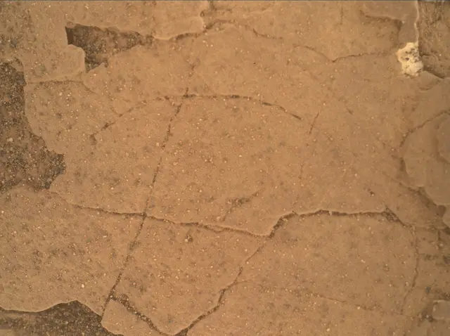 Sol 2463: Mars Hand Lens Imager (MAHLI)