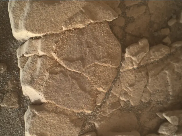 Sol 2465: Mars Hand Lens Imager (MAHLI)