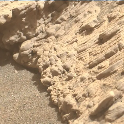 Sol 2465: Mars Hand Lens Imager (MAHLI)